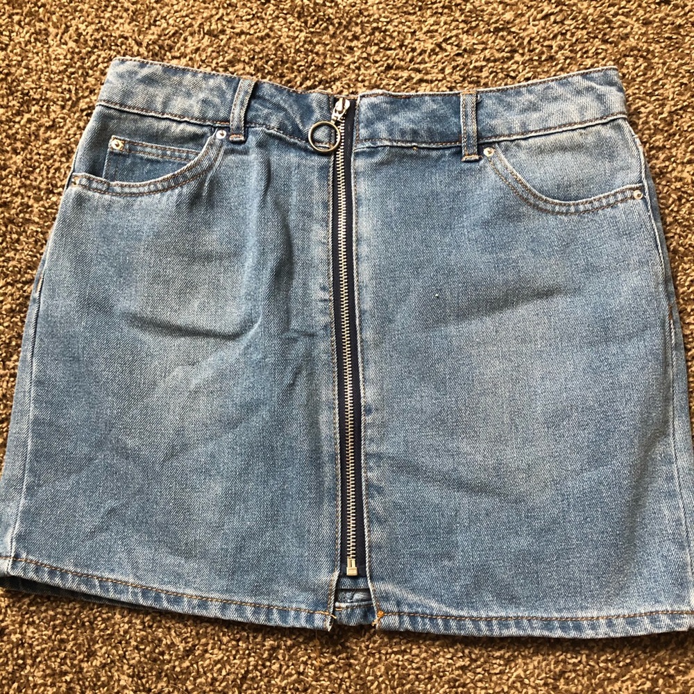 denim skirt